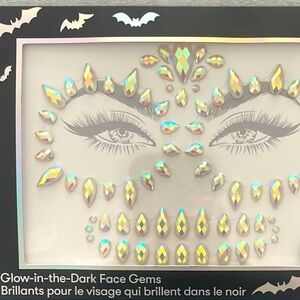 Quo Beauty Glow in the Dark Face Gems Self Adhesive Festival Rave Party NWT